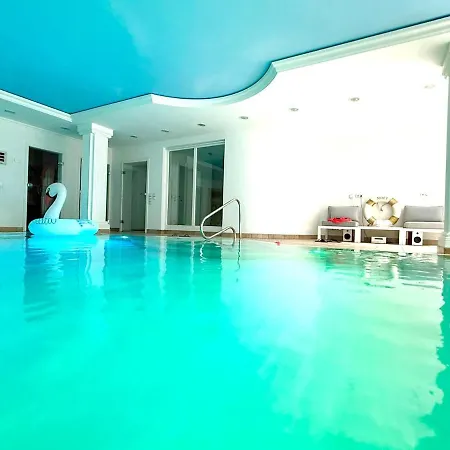 Pool Wellness Golf Area Near Basel 빌라